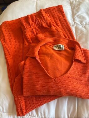 BUCKETLIST Orange Ribbed Knit Top and Skirt Set